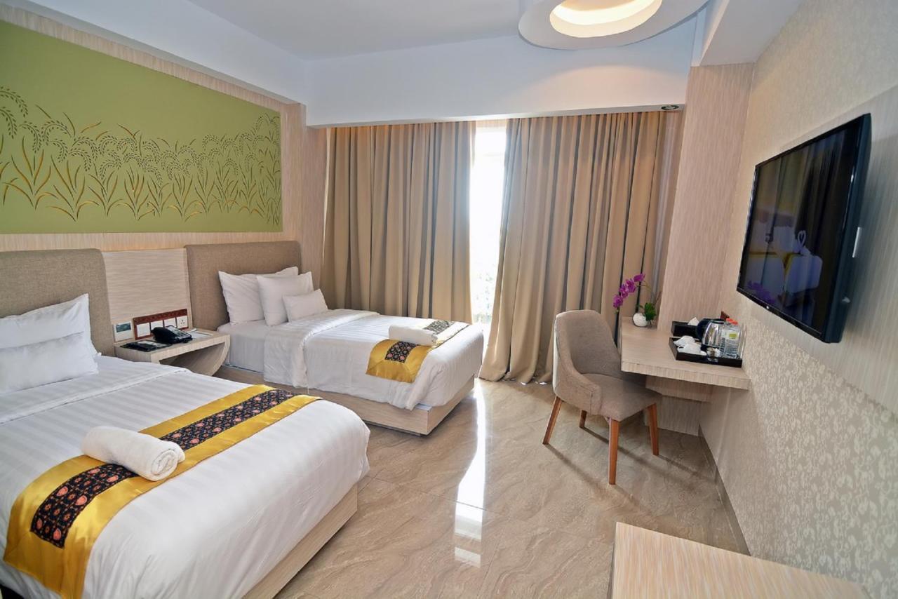 Kj Hotel Yogyakarta Exteriér fotografie